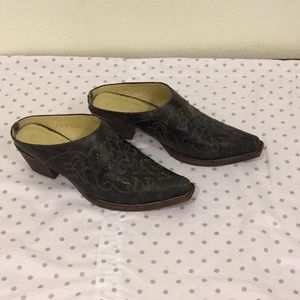New Corral mules